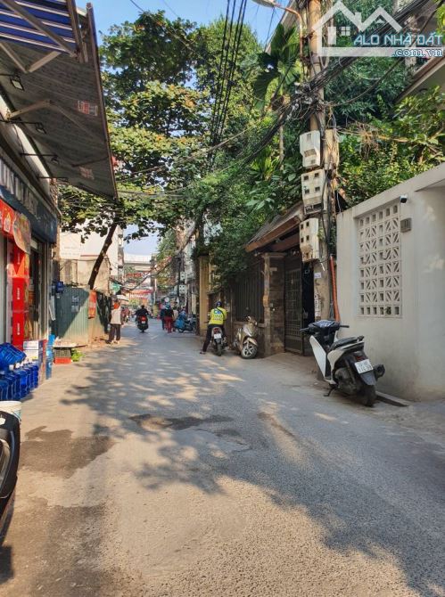 Bán Nhà 60m² • 7 Tầng • Thang Máy • Triều Khúc Thanh Xuân • Vỉa Hè • Kinh Doanh Đỉnh