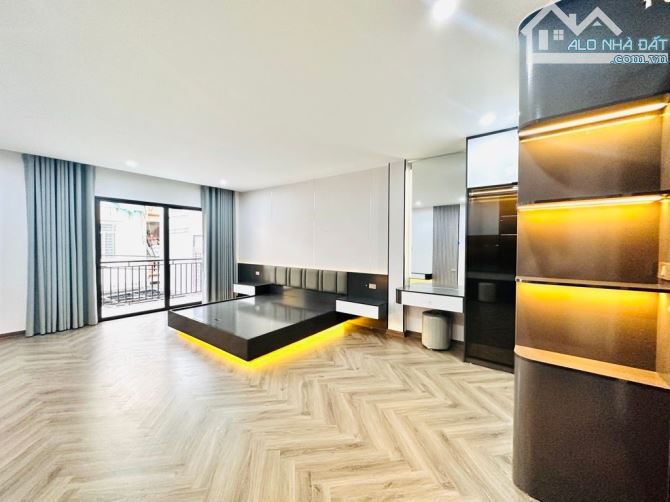 Nhà đẹp phố Đội Cấn 40m², thang máy, 15m ra phố – 16.8 tỷ - 1