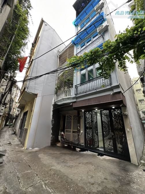 Bán nhà phố Hoàng Mai – 46m² x 5 tầng – thang máy – 8 phòng ngủ – full nội thất.