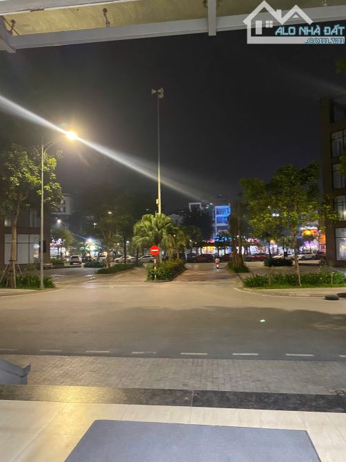 Cần Bán căn 3 ngủ chung cư K35 Tân Mai - 90,3m2 - Ban công hướng Nam cực kỳ mát mẻ