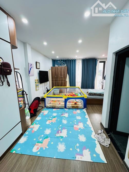 AN DƯƠNG VƯƠNG 41M² – 6 TẦNG – THANG MÁY – GARA, Ô TÔ VÀO NHÀ – MT 4.5M – 12.5 TỶ