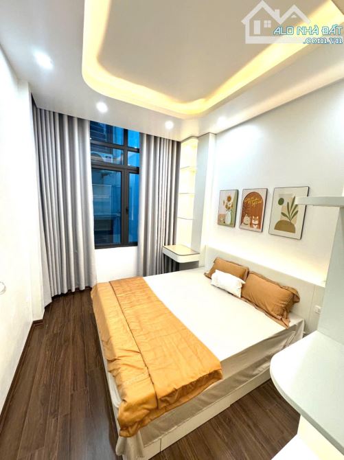 Bán nhà mặt phố Chính Kinh, sổ đỏ đầy đủ, DT 26m, MT 3,2m, 5 tầng - 1