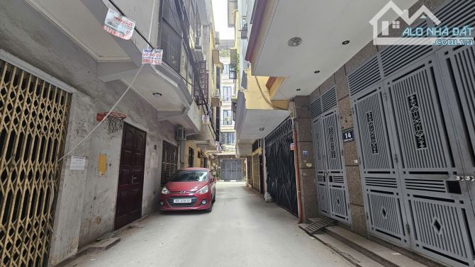 KHÁCH NÀO YÊU THÍCH TÂY HỒ LIÊN HỆ SỚM - CĂN NHÀ 5 TẦNG - CÁCH PHỐ 2 NHÀ - QH ỔN ĐỊNH