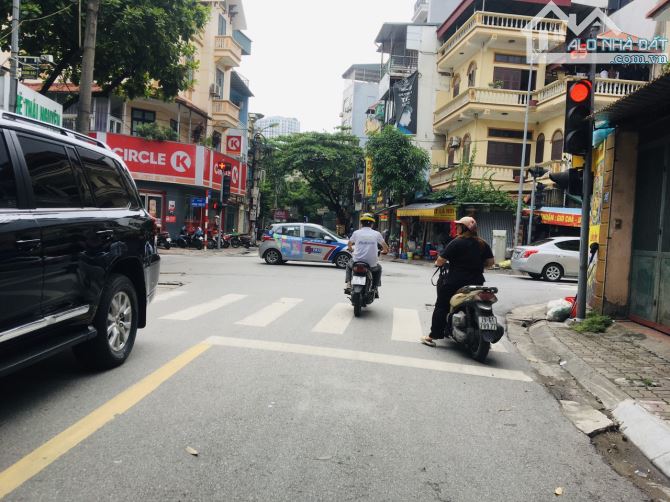 Bán nhà Mặt phố Nguyễn Ngọc Nại 50m2 , 4 tầng MT 4.5, sổ đẹp giá chào 20 tỷ - 1
