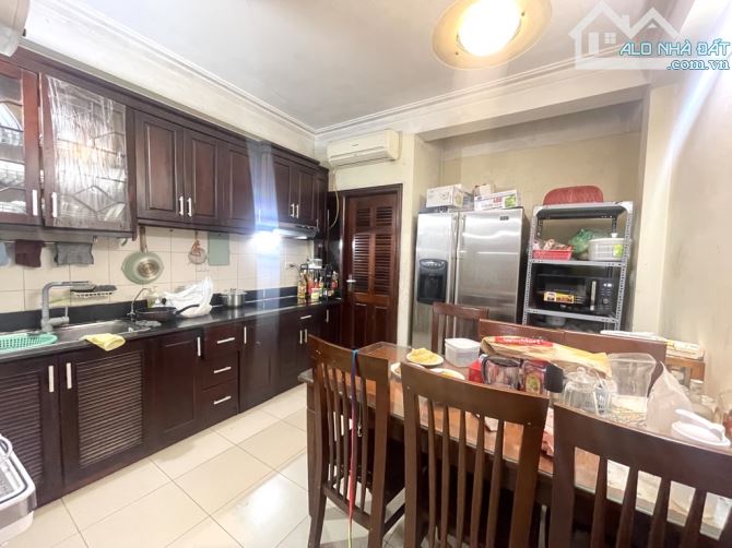 BÁN NHÀ VĂN CAO 48m 5T 9,8 TỶ-20m RA NGÕ Ô TÔ TRÁNH- SÁT HỒ TÂY- 2 THOÁNG VĨNH VIỄN