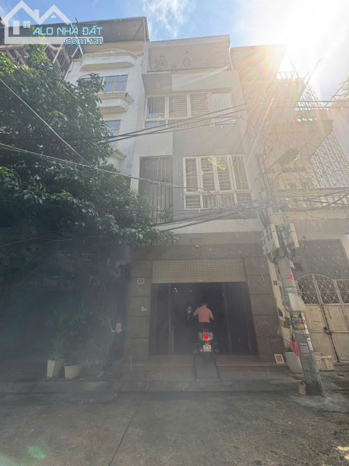 Bán nhà 4 tầng tại 31 ngách 2, ngõ 61 Lạc Trung, phường Vĩnh Tuy, Hà Nội