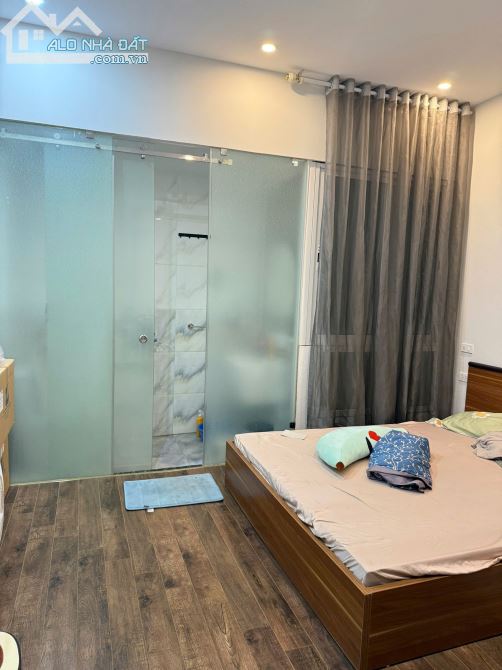 Bán nhà 4 tầng tại 31 ngách 2, ngõ 61 Lạc Trung, phường Vĩnh Tuy, Hà Nội