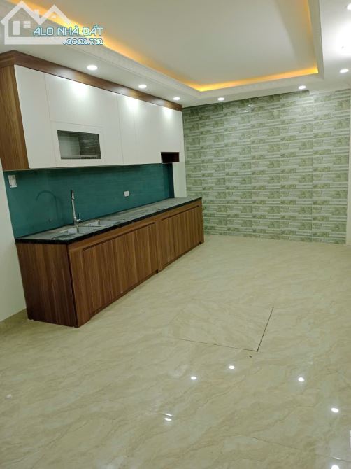 BÁN NHÀ MẶT ĐƯỜNG GIẢI PHÓNG – CÁCH ĐƯỜNG CHÍNH CHỈ 3 LÔ