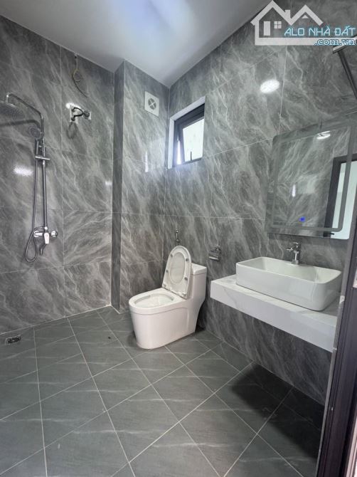 Bán nhà Hà Đông 3 bước ra chợ Hà Đông, 12.8 tỷ, 55m2 x 4T, MT 4.5m, ô tô đỗ, 2 thoáng