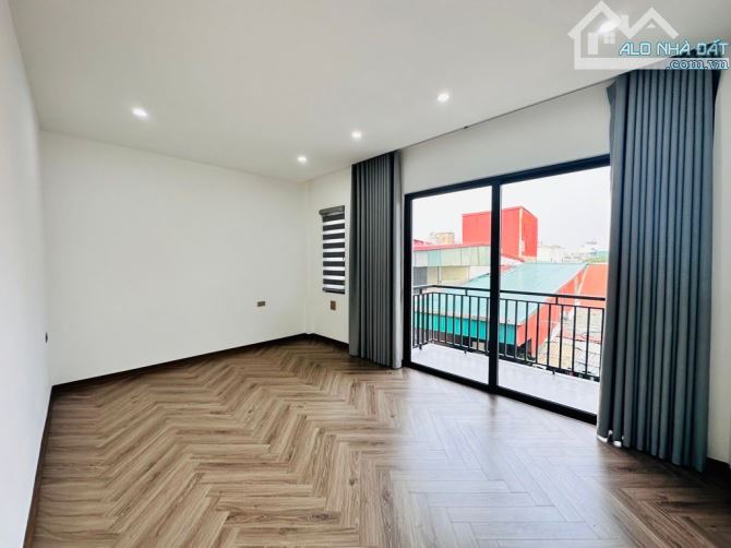Nhà đẹp phố Đội Cấn 40m², thang máy, 15m ra phố – 16.8 tỷ - 2