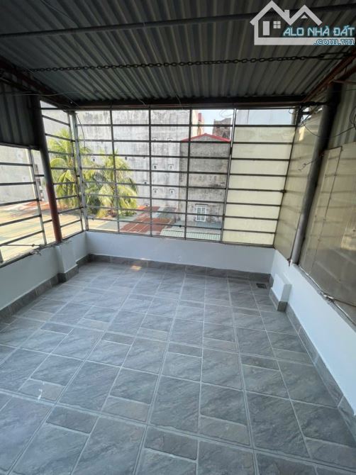 BÁN NHÀ LĨNH NAM GẦN BÃI XE OTO 35M2, 4 TẦNG , 4,15 TỶ