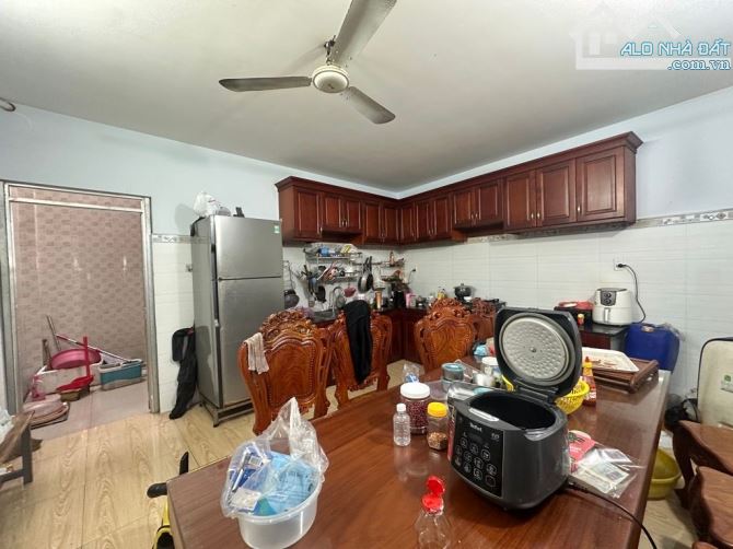 Bán nhà 1T2L nở hậu 5,3 x 26 mặt tiền Hiệp Thành 35, gần bia Tiger, siêu thị Metro Q12 - 2