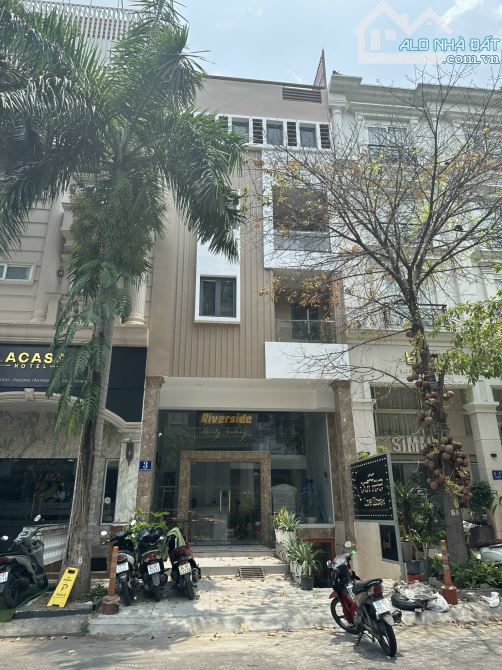 Cho thuê nhà phố Phú Mỹ Hưng khu Hưng Gia - Hưng Phước giá rẻ - 2