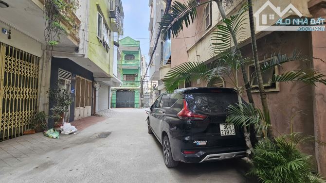 KHÁCH NÀO YÊU THÍCH TÂY HỒ LIÊN HỆ SỚM - CĂN NHÀ 5 TẦNG - CÁCH PHỐ 2 NHÀ - QH ỔN ĐỊNH