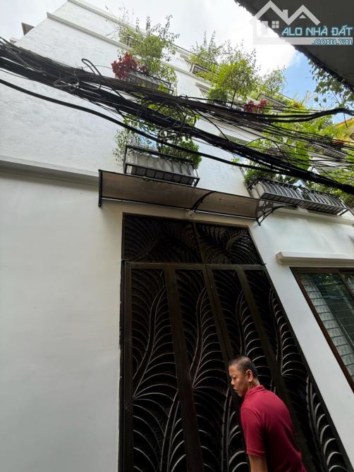 Nhỉnh 13 tỷ có nhà 7,8m mặt tiền thang máy,ngõ phố to Trần Duy Hưng Cầu Giấy