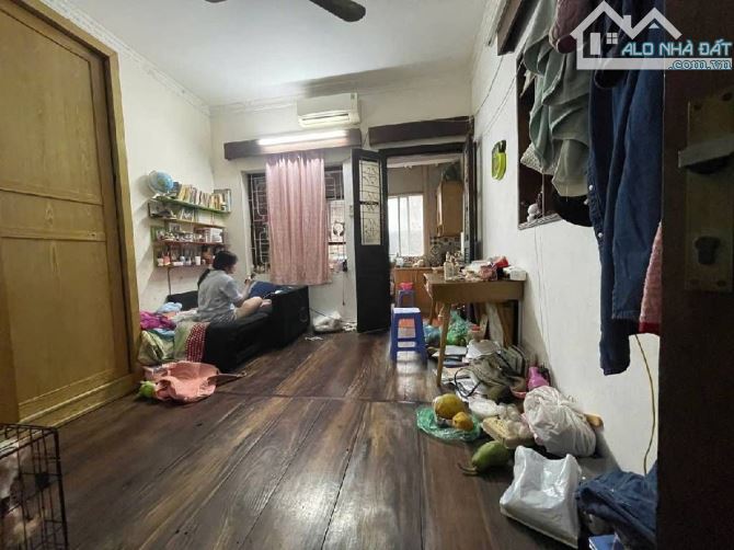 Bán căn nhà mặt ngõ ô tô tránh, 20m ra phố lớn, vị trí gần văn miếu Quốc Tử Giám, Đống Đa