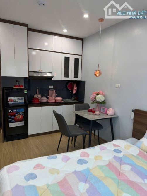 Bán nhà phố Hoàng Mai – 46m² x 5 tầng – thang máy – 8 phòng ngủ – full nội thất.