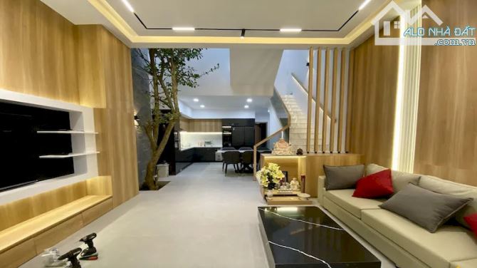 BÁN NHÀ MỚI PHỐ TRỊNH CÔNG SƠN LÔ GÓC, NGÕ Ô TÔ, ĐI BỘ RA HỒ TÂY, 40M2, 14,8 TỶ