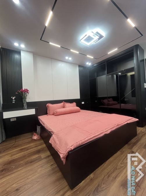 Bán nhà Bạch Mai 25m2 5 tầng 6.5 tỷ full nội thất