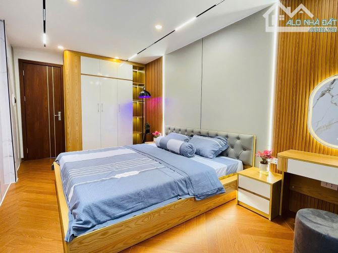 TRUNG TÂM TÂY HỒ - BA ĐÌNH - NHÀ ĐẸP MỚI - NGÕ NÔNG - THANG MÁY - 31m2 Ở NGAY