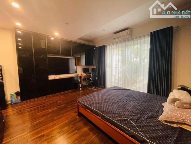 BÁN NHÀ NGUYỄN KHÁNH TOÀN DT50m2*MT5.5m*6T THANG MÁY MỚI GẦN PHỐ. 13.5 TỶ