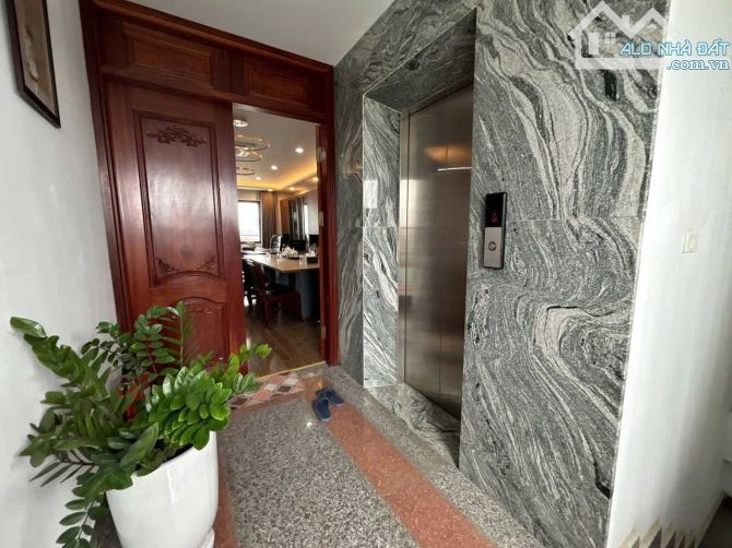 Toà nhà 8 tầng thang máy An Dương, thông sàn đa kdoanh, 90m2 x mtiền 6m. Giá 45 tỷ