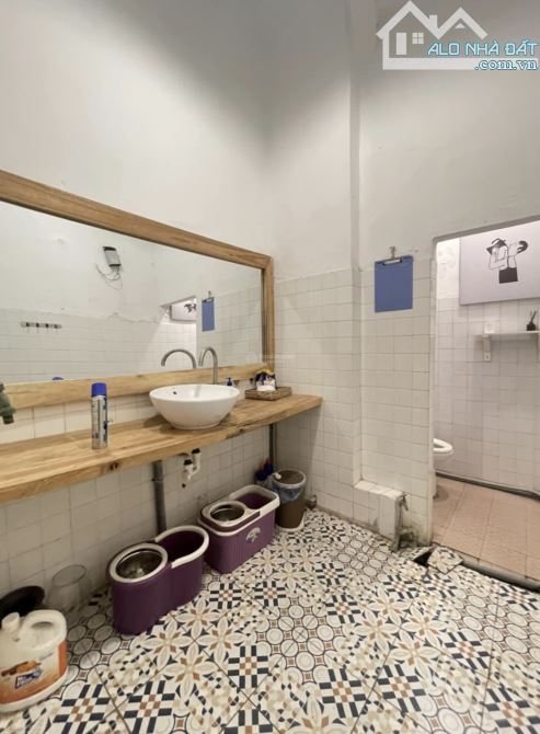 Bán nhà mặt phố Nguyễn Bỉnh Khiêm, 75m2 mặt tiền 5,25m, 40.5 tỷ