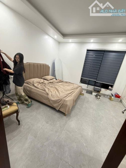 Bán gấp LK1. KĐT Mới An Hưng , dt 83m2, 6t, mt 5m. Gia ban 27 tỷ. Lh Huy Ông Địa: