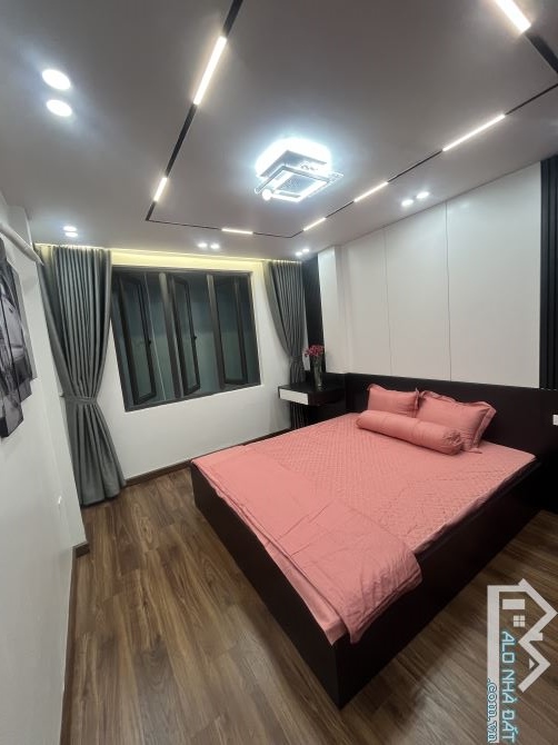 Bán nhà Bạch Mai 25m2 5 tầng 6.5 tỷ full nội thất