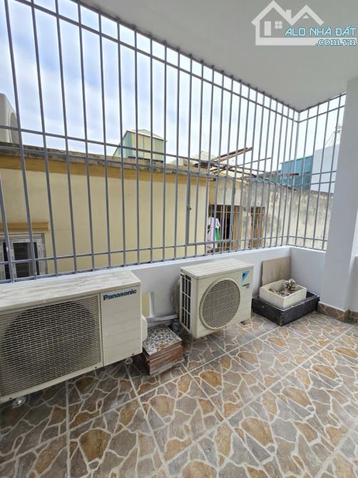 HIẾM TÂN KHAI – VĨNH HƯNG- NHÀ ĐẸP Ở NGAY- FULL NỘi THẤT-GẦN ÔTÔ, THOÁNG – GIÁ HƠN 6 TỶ.