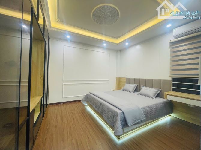 Siêu phẩm lô góc Lạc Long Quân 62m X 6T, MT 5m, 14.6 tỷ