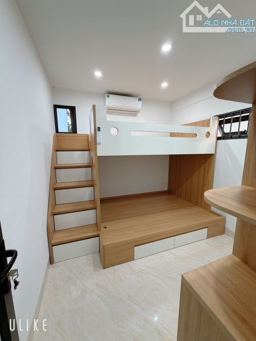 Bán Nhà Phố Trương Định - 25m - 2 Tầng Mới Đẹp - Nhỉnh 2 Tỷ