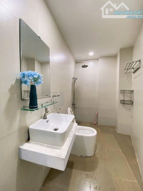 Cho thuê căn hộ 2PN,dt 60m2,rộng thoáng – sát Q1, hỗ trợ 1tr tháng đầu, vào ở ngay