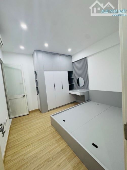 CHUNG CƯ FULL NỘI THẤT NAM TRUNG YÊN 57M2 - 6.15 TỶ