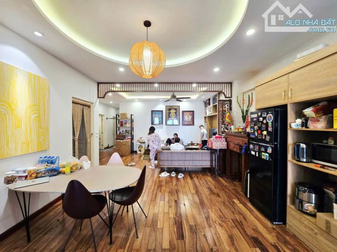 BÁN CHUNG CƯ VƯỜN ĐÀO 689 LẠC LONG QUÂN 125M – 11 TỶ - 1