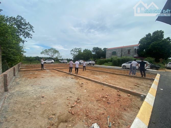 cần bán nhanh mảnh đất 60m2 full thổ, Giáp đại học FPT, Trục Chính Kinh Doanh