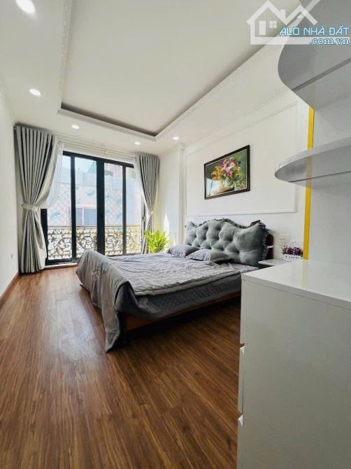 Chỉ 20 Tỷ Sở Hữu Siêu Phẩm Nhà 60m2 Phố Yên Lãng, Hoàng Cầu. 2 Thoáng,Thông 2 ngõ ô tô