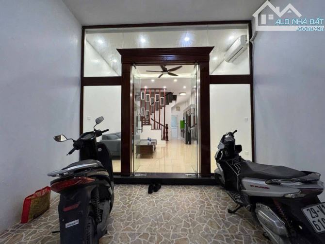 NHÀ ĐẸP THỊNH HÀO. HÀNG BỘTGỐC LÕI ĐỐNG ĐA. 48m2. 7 TẦNG. MT4,3m.11,7 TỶ