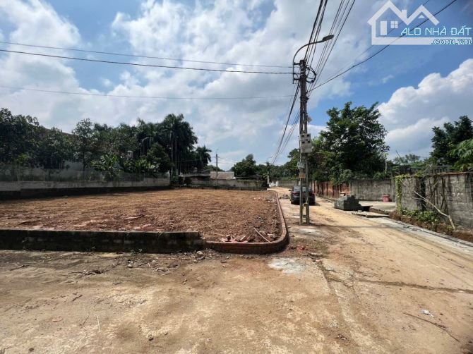 Siêu phẩm lô góc 3 mặt tiền – 660,8m phun thổ cư – Cổ Đông