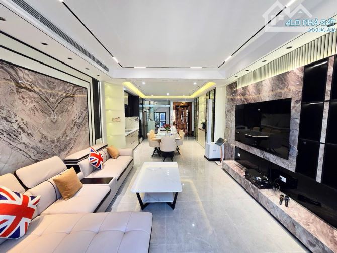 7T thang máy, phân lô vỉa hè Tô Vĩnh Diện, oto tránh đỗ, KD, 2 thoáng, gara - 56m2