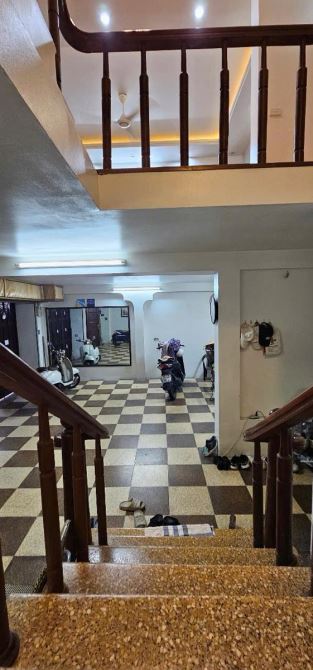 Mặt ngõ Phân Lô LẠC TRUNG - KIM NGƯU, 50m2 - mặt tiền 8m, 2 oto ngủ trong nhà !