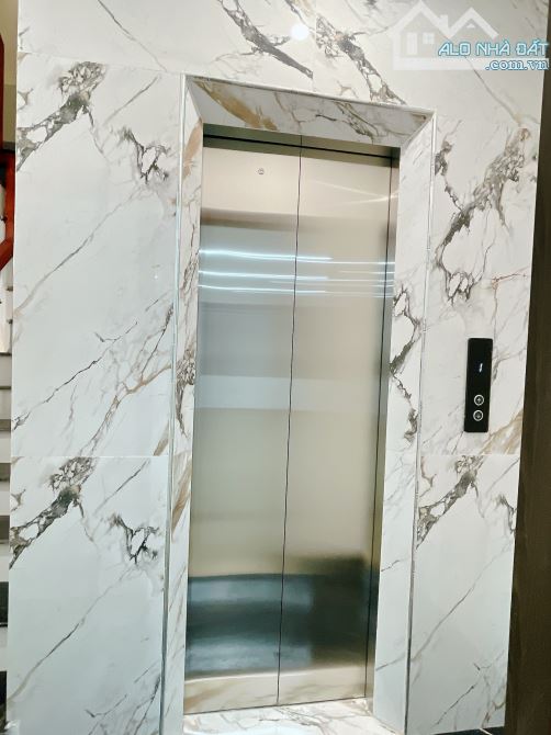 Bán 1Nhà Tặng 1Nhà 75m Nở Hậu x10Ngủ 2Thang Máy 2ÔTô Tải Tránh KD Dòng Tiền GT Thuận Tiện