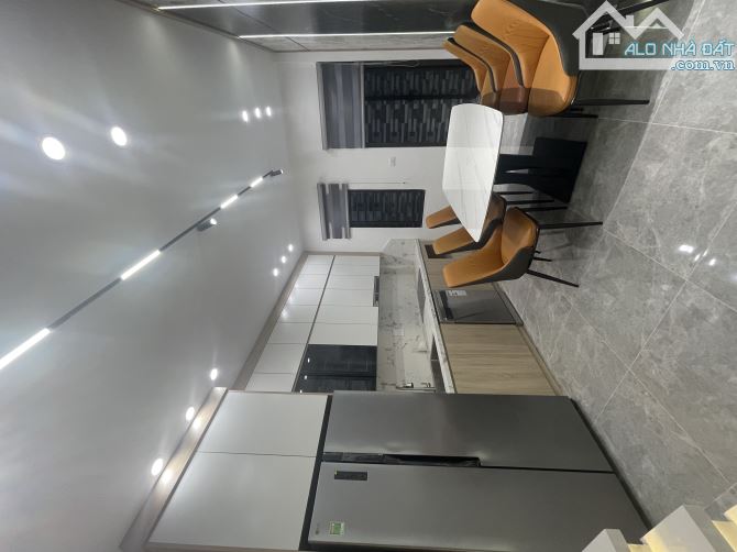 SIÊU PHẨM TRUNG TÂM LONG BIÊN- NHÀ 2 MẶT THOÁNG- Ô TÔ ĐỖ CỬA- FULL NỘI THẤT-59m- NHỈNH 7tỷ