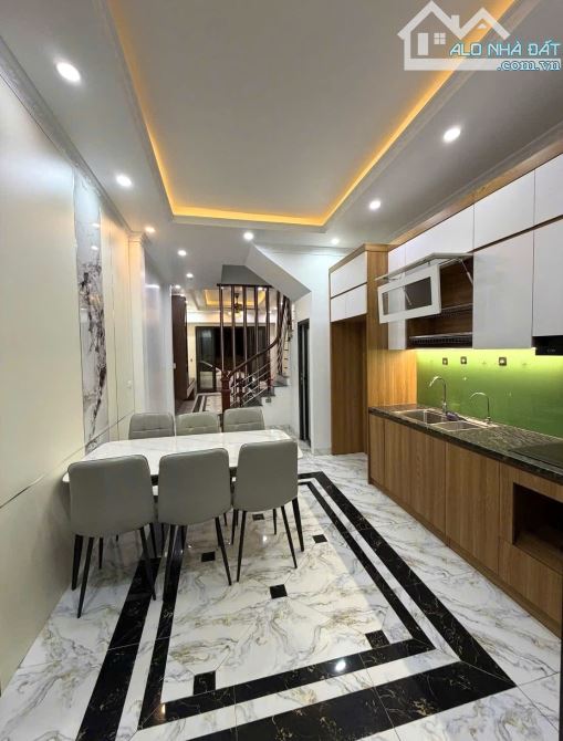 Cạnh oto tránh, nở hậu- Kế Trương Định-52m- 7 tỷ 952