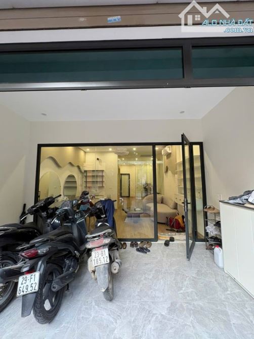 BÁN GẤP NHÀ PHỐ TỨ LIÊN TÂY HỒ 59M2 X 5 TẦNG GIÁ CHÀO 21 TỶ ĐƯỜNG RỘNG 2 Ô TÔ TRÁNH