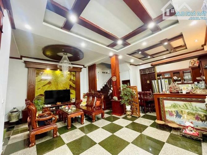 BÁN BIỆT THỰ 4 TẦNG. LẠC LONG QUÂN. 204M, MT12M - 45TY.