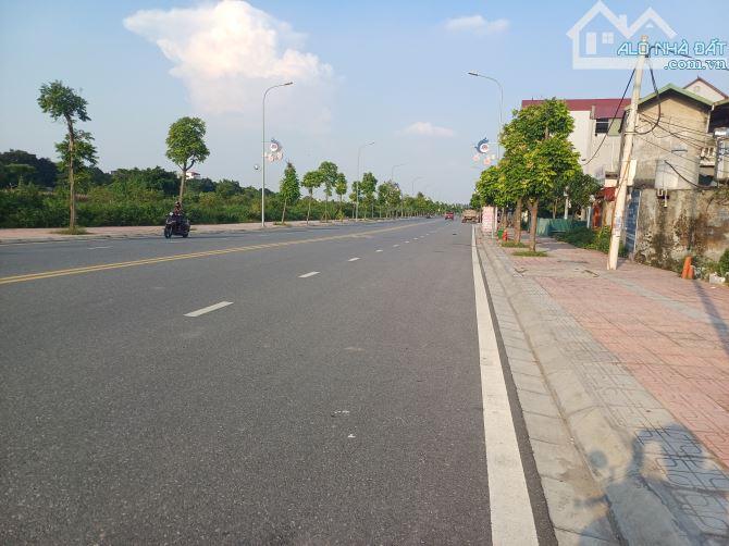 BÁN ĐẤT LỆ CHI - GIA LÂM - 2 THOÁNG - Ô TÔ ĐỖ - HIẾM - DUY NHẤT - ĐỘC QUYỀN - 2,16 TỶ.