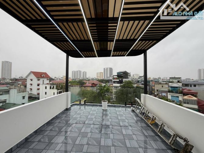 PHÂN LÔ! HƠN 15 TỶ- BÁN NHÀ HOÀNG VĂN THÁI – 47M2 – 5 TẦNG – Ô TÔ ĐỖ CỬA – Ô TÔ VÀO NHÀ –