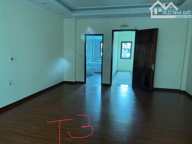 HIẾM NHÀ DOÃN KẾ THIỆN THÔNG SỐ VÀNG, OTO 50M2 7 TẦNG THANG MÁY GIÁ CHỈ 18.5 TỶ.