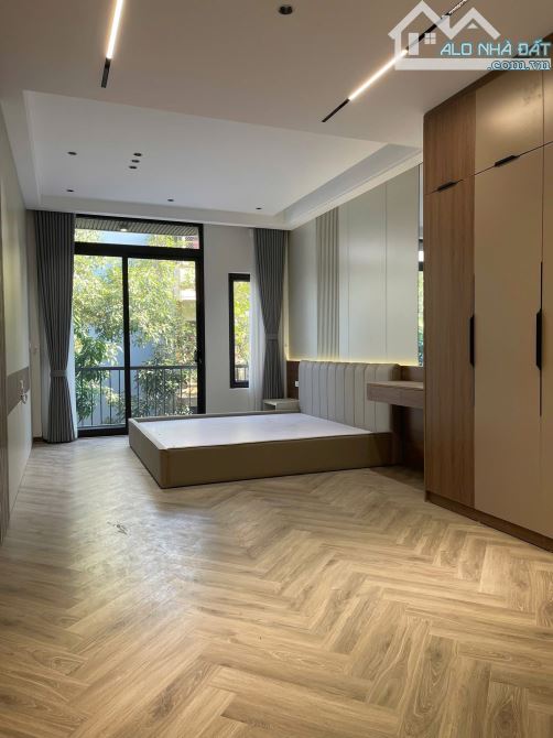 Bán nhà Đức Giang dân xây chắc chắn ở sướng lắm ý ạ